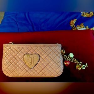 Juicy wristlet with charms